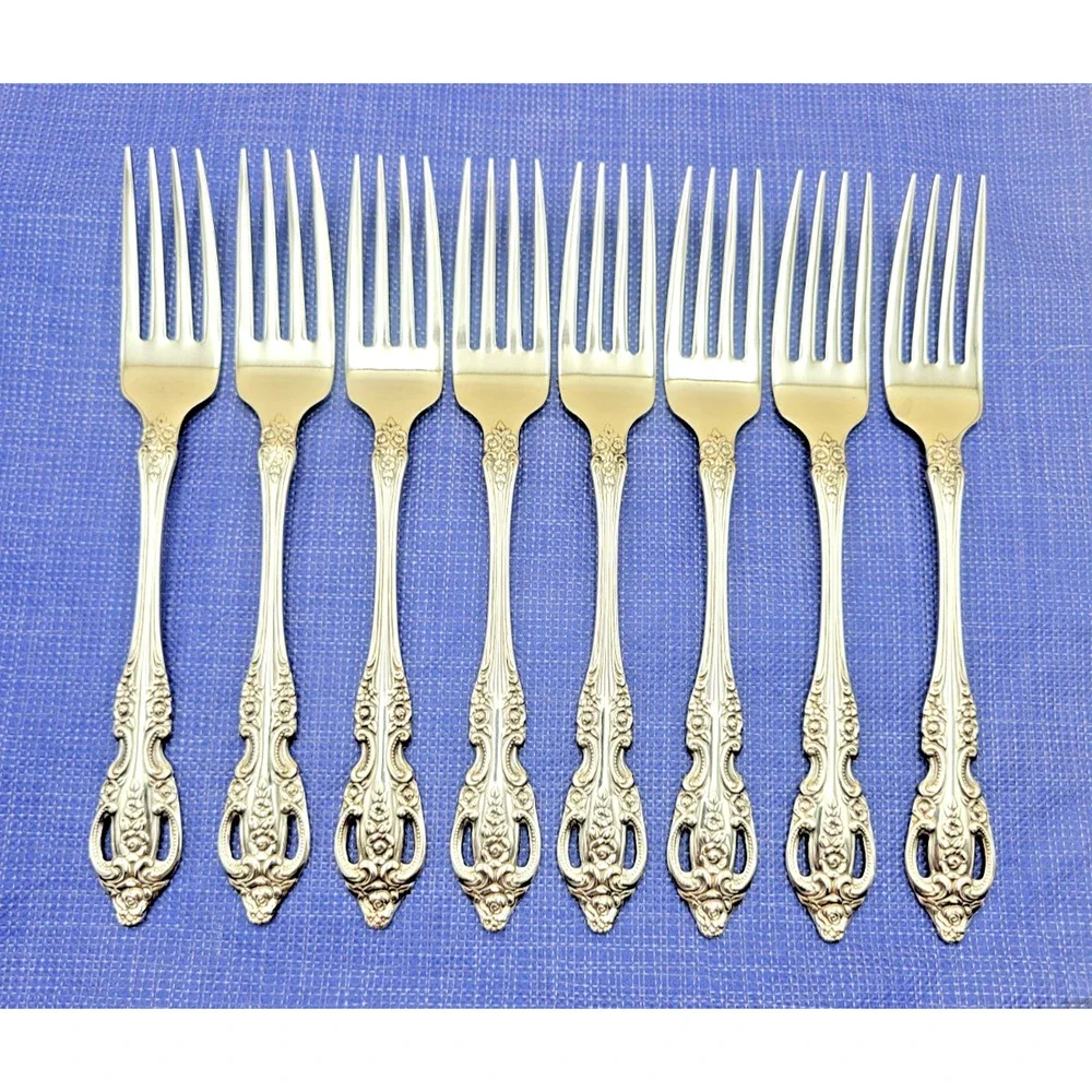 Lot of 8 Oneida Renoir Pembrooke 6 3/4